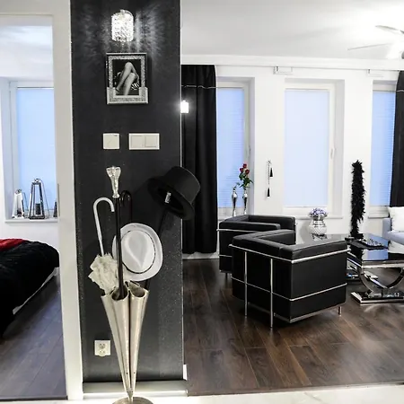 Diamond Lady Romantic Free Parking By Stayly * Estetino