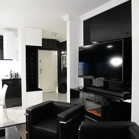 Diamond Lady Romantic Free Parking By Stayly Estetino