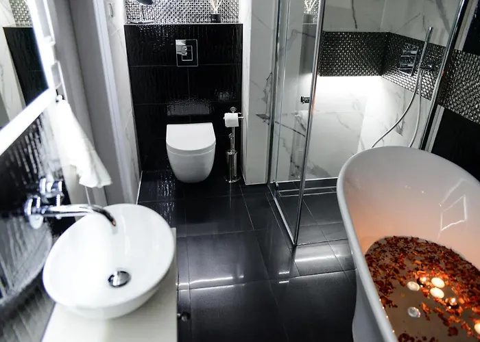 Diamond Lady Romantic Free Parking By Stayly Apartamento Estetino